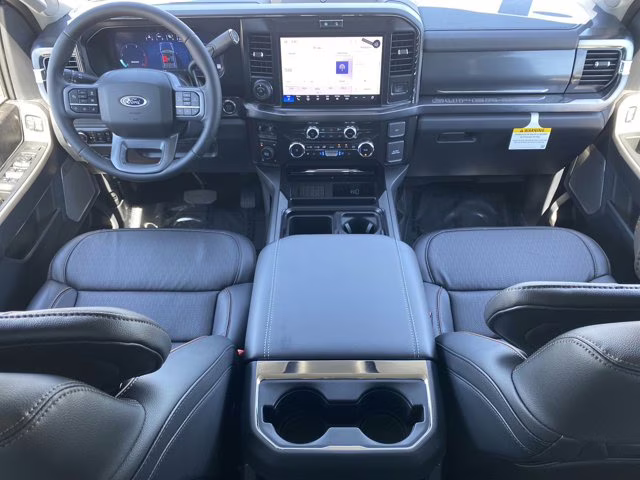 2026 Avalanche Ford Super Duty F-350 SRW LARIAT 4X4 Truck