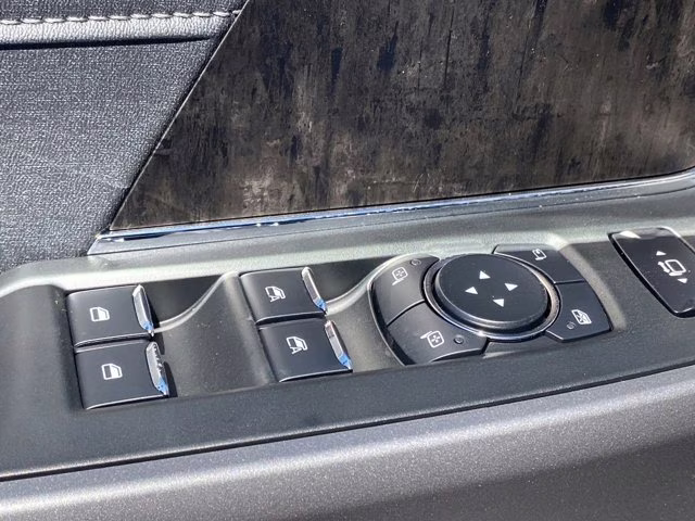 2026 Avalanche Ford Super Duty F-350 SRW LARIAT 4X4 Truck