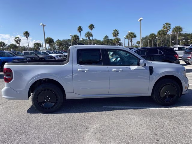 2026 Space White Metallic Ford Maverick Lobo AWD Truck