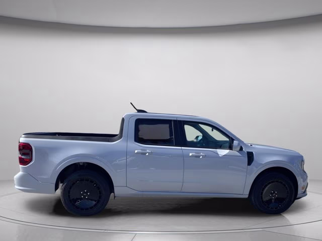2026 Space White Metallic Ford Maverick Lobo AWD Truck