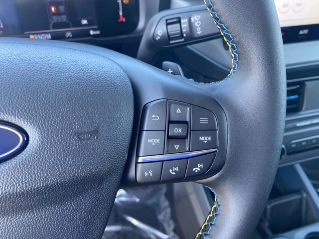 2026 Space White Metallic Ford Maverick Lobo AWD Truck