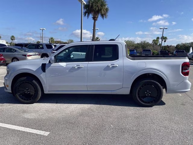2026 Space White Metallic Ford Maverick Lobo AWD Truck