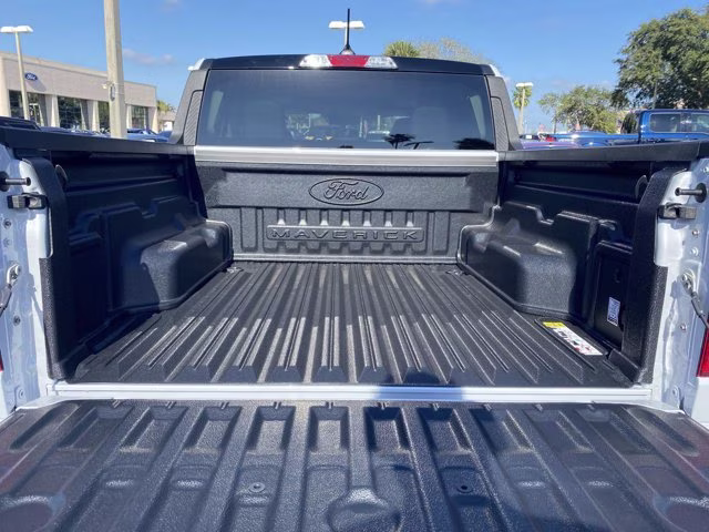 2026 Space White Metallic Ford Maverick Lobo AWD Truck