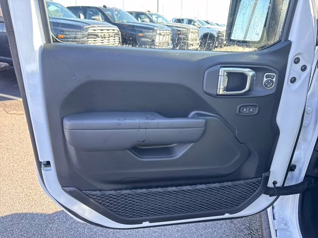 2026 Bright White Clearcoat Jeep Wrangler Willys 4X4 Convertible