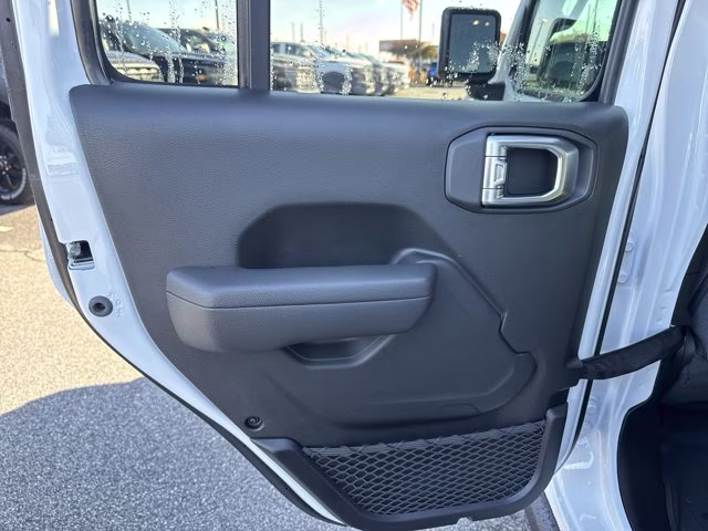 2026 Bright White Clearcoat Jeep Wrangler Willys 4X4 Convertible