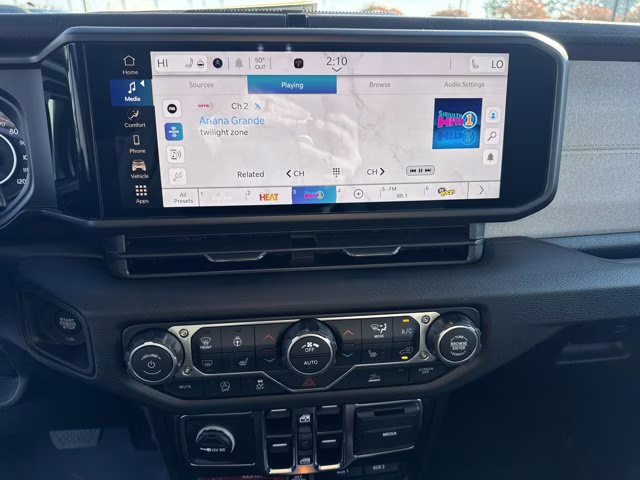 2026 Bright White Clearcoat Jeep Wrangler Willys 4X4 Convertible