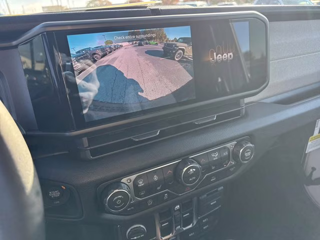 2026 Bright White Clearcoat Jeep Wrangler Willys 4X4 Convertible