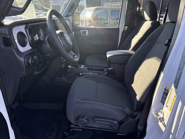 2026 Bright White Clearcoat Jeep Wrangler Willys 4X4 Convertible