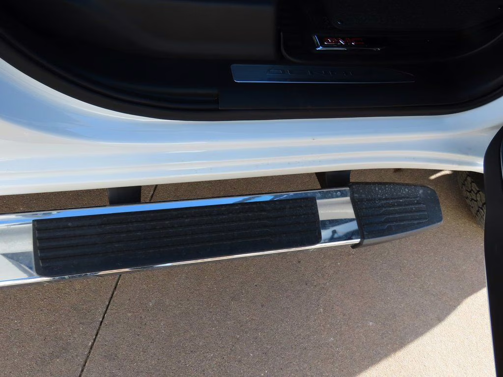 2026 Summit White GMC Sierra 2500HD Denali 4X4 Truck