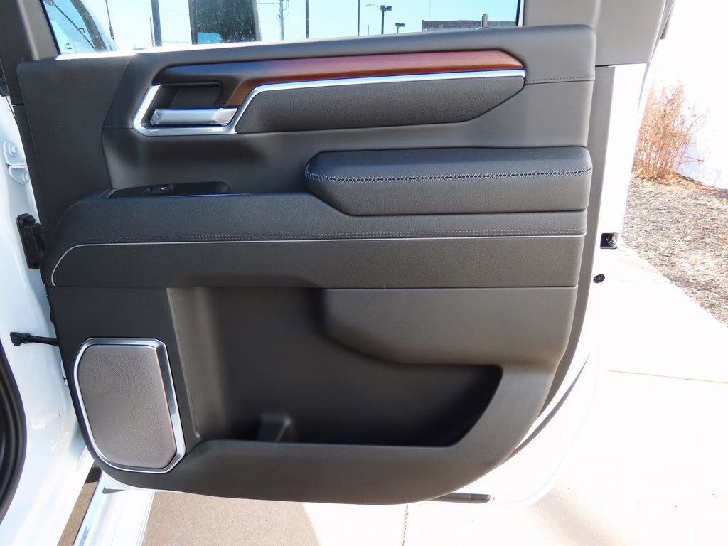 2026 Summit White GMC Sierra 2500HD Denali 4X4 Truck