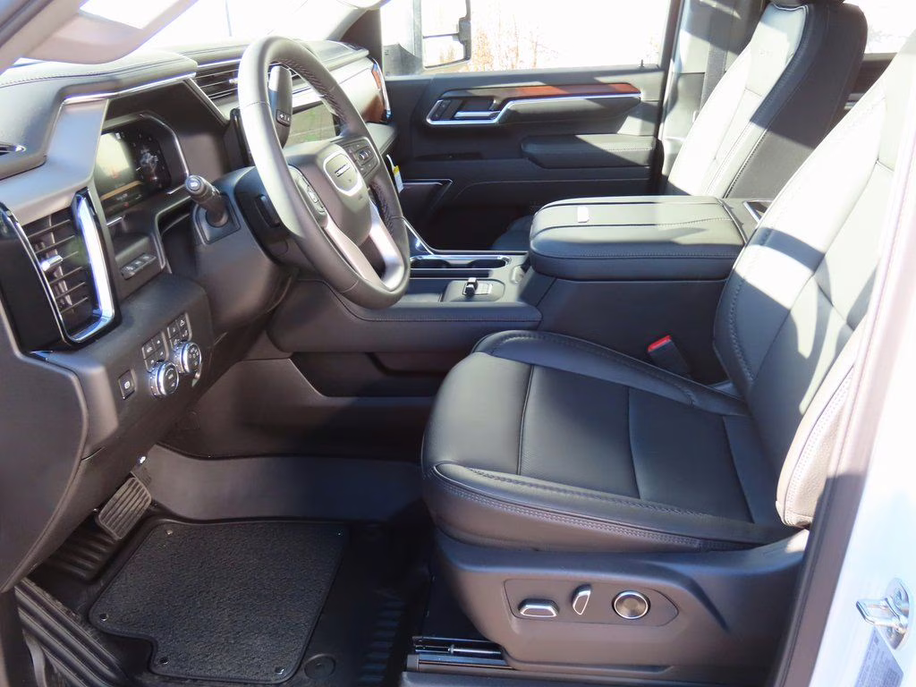 2026 Summit White GMC Sierra 2500HD Denali 4X4 Truck