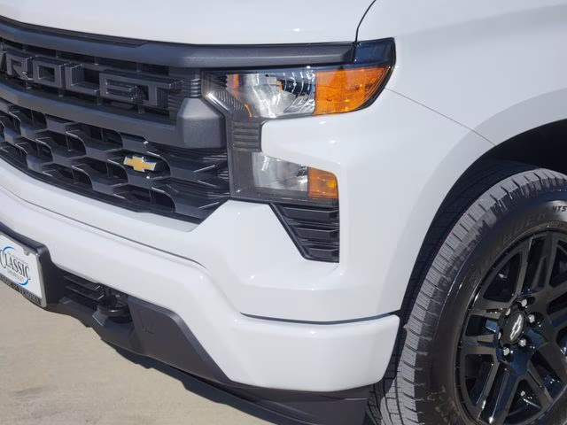 2026 Summit White Chevrolet Silverado 1500 Custom RWD Truck