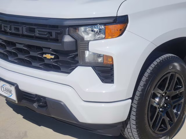 2026 Summit White Chevrolet Silverado 1500 Custom RWD Truck