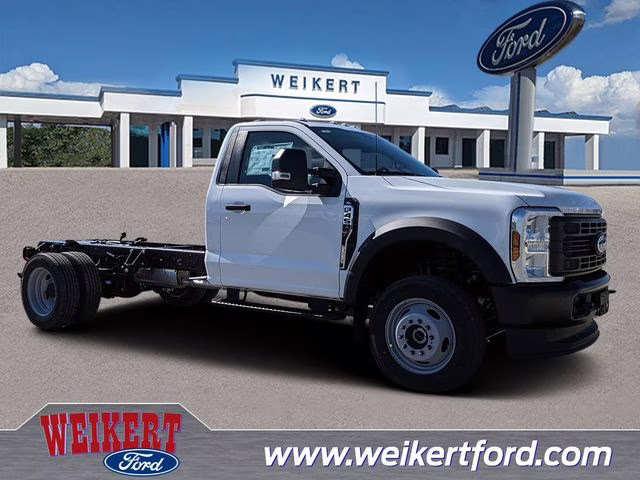 2026 Oxford White Ford Super Duty F-450 DRW XL 4X4 Chassis