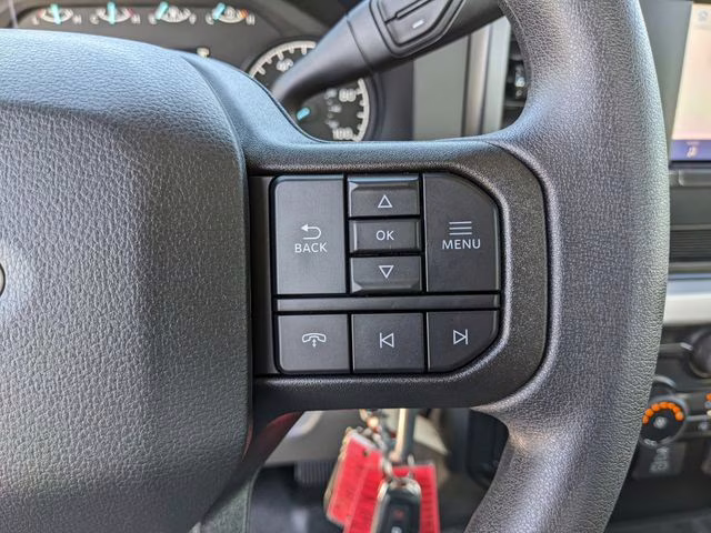 2026 Oxford White Ford Super Duty F-450 DRW XL 4X4 Chassis