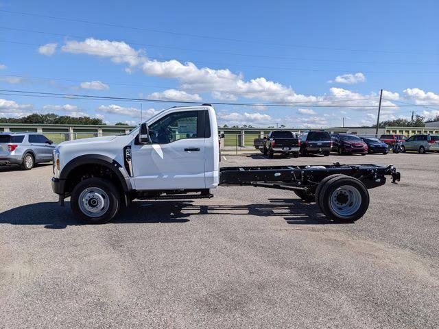 2026 Oxford White Ford Super Duty F-450 DRW XL 4X4 Chassis
