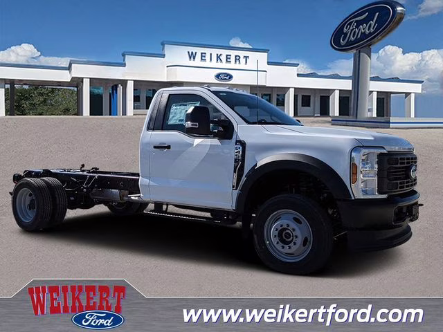2026 Oxford White Ford Super Duty F-450 DRW XL 4X4 Chassis