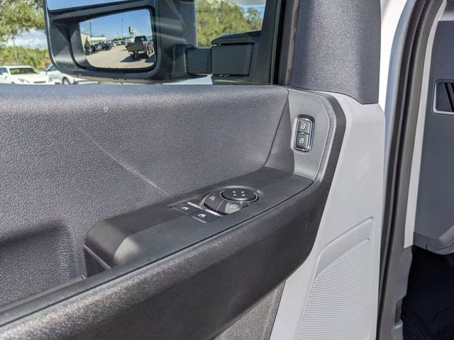 2026 Oxford White Ford Super Duty F-450 DRW XL 4X4 Chassis