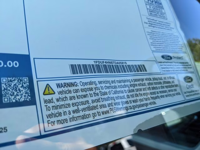 2026 Oxford White Ford Super Duty F-450 DRW XL 4X4 Chassis