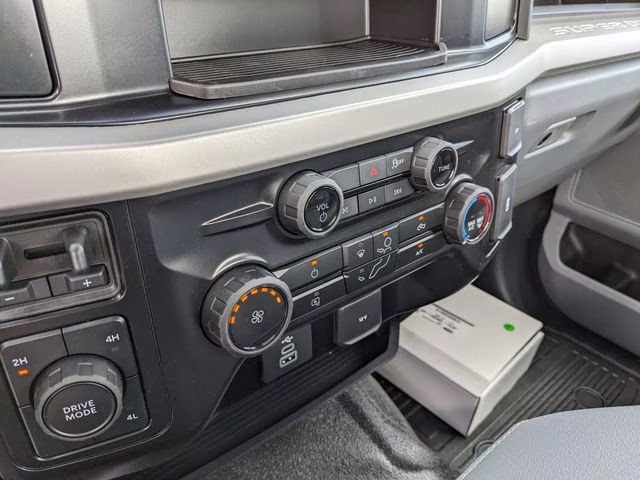 2026 Oxford White Ford Super Duty F-450 DRW XL 4X4 Chassis