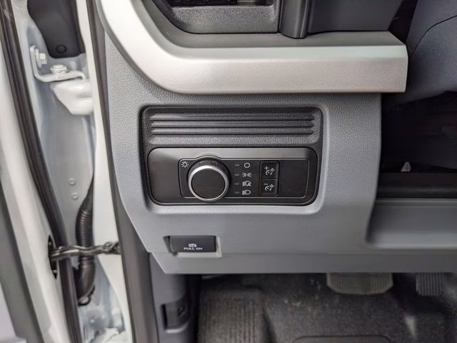 2026 Oxford White Ford Super Duty F-450 DRW XL 4X4 Chassis