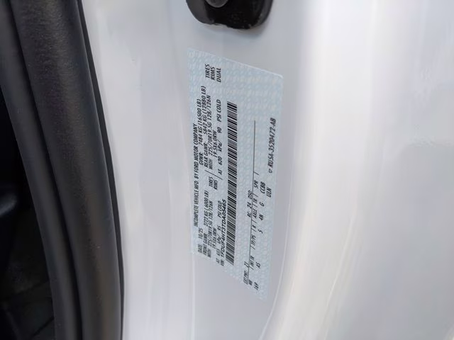 2026 Oxford White Ford Super Duty F-450 DRW XL 4X4 Chassis