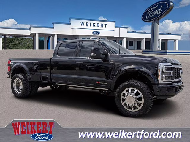 2026 Agate Black Metallic Ford Super Duty F-450 DRW Platinum 4X4 Truck