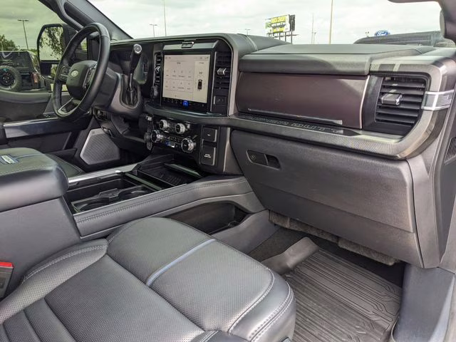 2026 Agate Black Metallic Ford Super Duty F-450 DRW Platinum 4X4 Truck