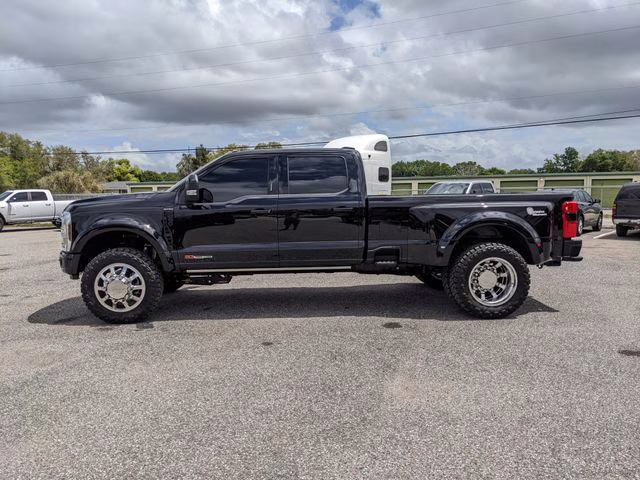 2026 Agate Black Metallic Ford Super Duty F-450 DRW Platinum 4X4 Truck