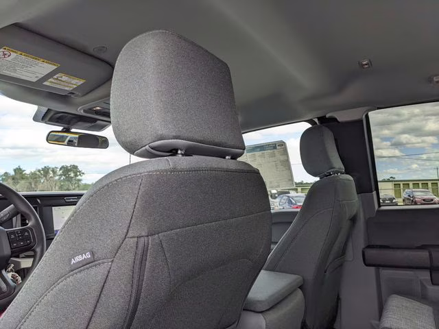 2026 Oxford White Ford Super Duty F-350 SRW XLT 4X4 Truck