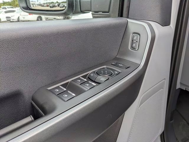 2026 Oxford White Ford Super Duty F-350 SRW XLT 4X4 Truck