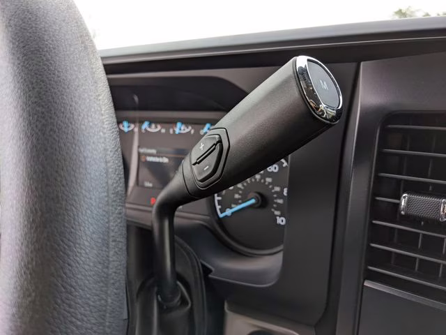 2026 Oxford White Ford Super Duty F-350 SRW XLT 4X4 Truck