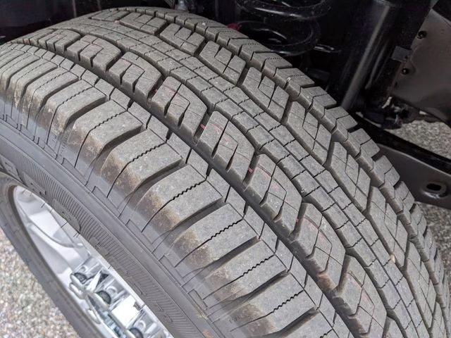 2026 Oxford White Ford Super Duty F-350 SRW XLT 4X4 Truck