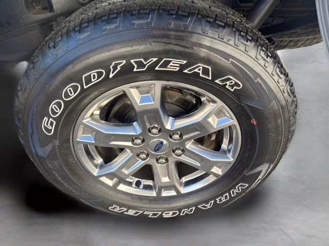 2021 White Ford F-150 XLT XTR 4X4 Truck