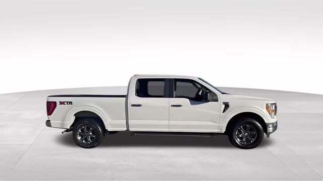 2021 White Ford F-150 XLT XTR 4X4 Truck