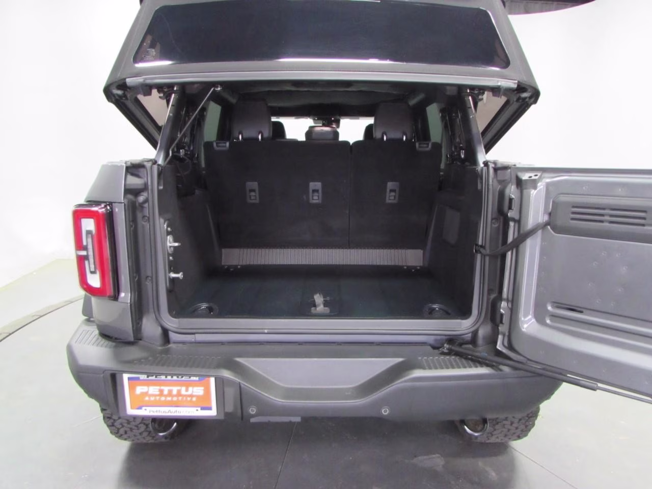 2024 Carbonized Gray Metallic Ford Bronco Badlands Soft Top 4X4 SUV