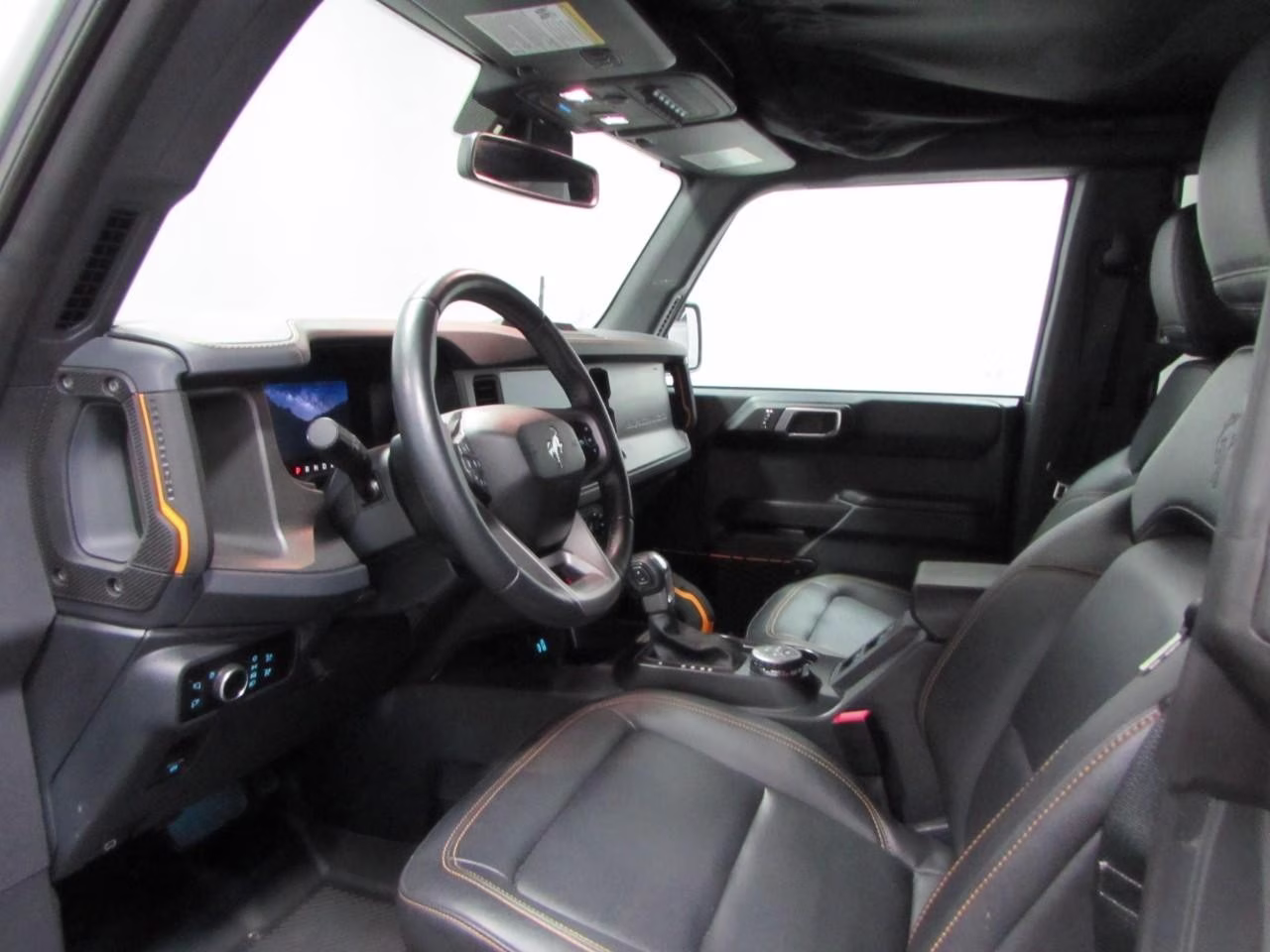 2024 Carbonized Gray Metallic Ford Bronco Badlands Soft Top 4X4 SUV