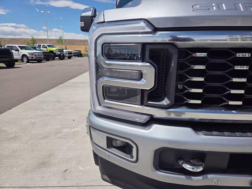 2023 Silver Ford Super Duty F-350 DRW Platinum 4X4 Truck