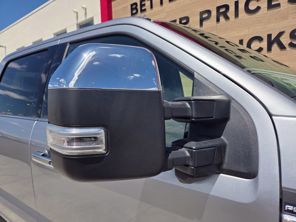 2023 Silver Ford Super Duty F-350 DRW Platinum 4X4 Truck