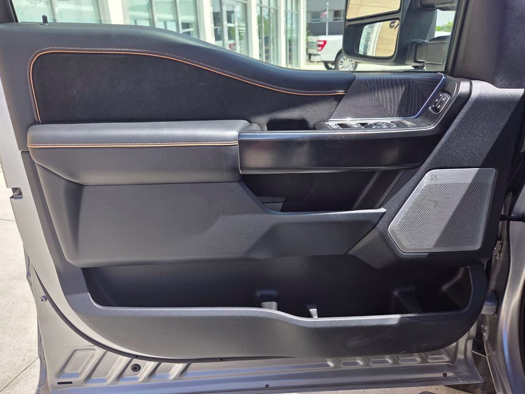 2023 Silver Ford Super Duty F-350 DRW Platinum 4X4 Truck