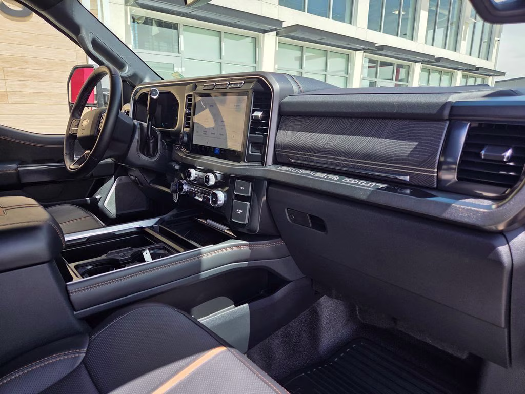 2023 Silver Ford Super Duty F-350 DRW Platinum 4X4 Truck