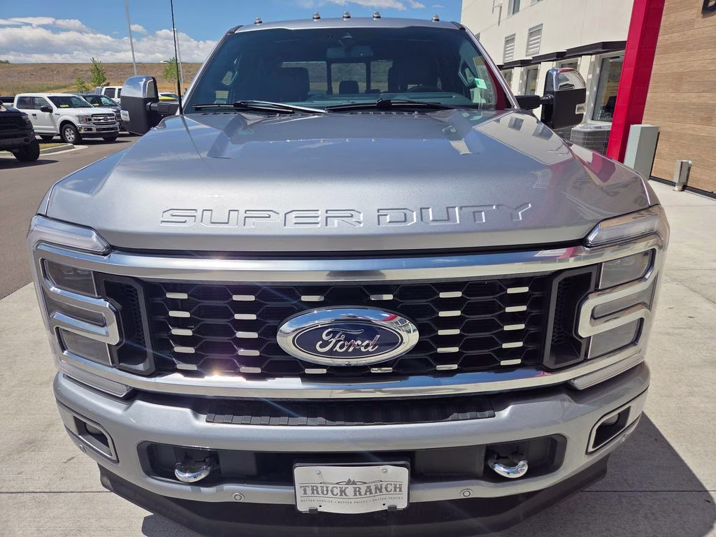 2023 Silver Ford Super Duty F-350 DRW Platinum 4X4 Truck
