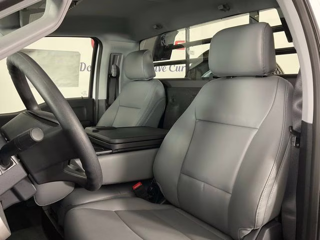 2026 Oxford White Ford Super Duty F-550 DRW XL 4X4 Chassis