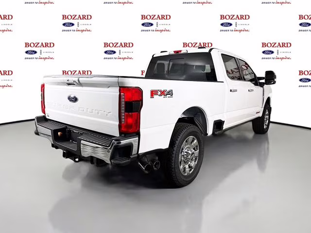 2026 Star White Metallic Tri-Coat Ford Super Duty F-250 SRW Lariat 4X4 Truck