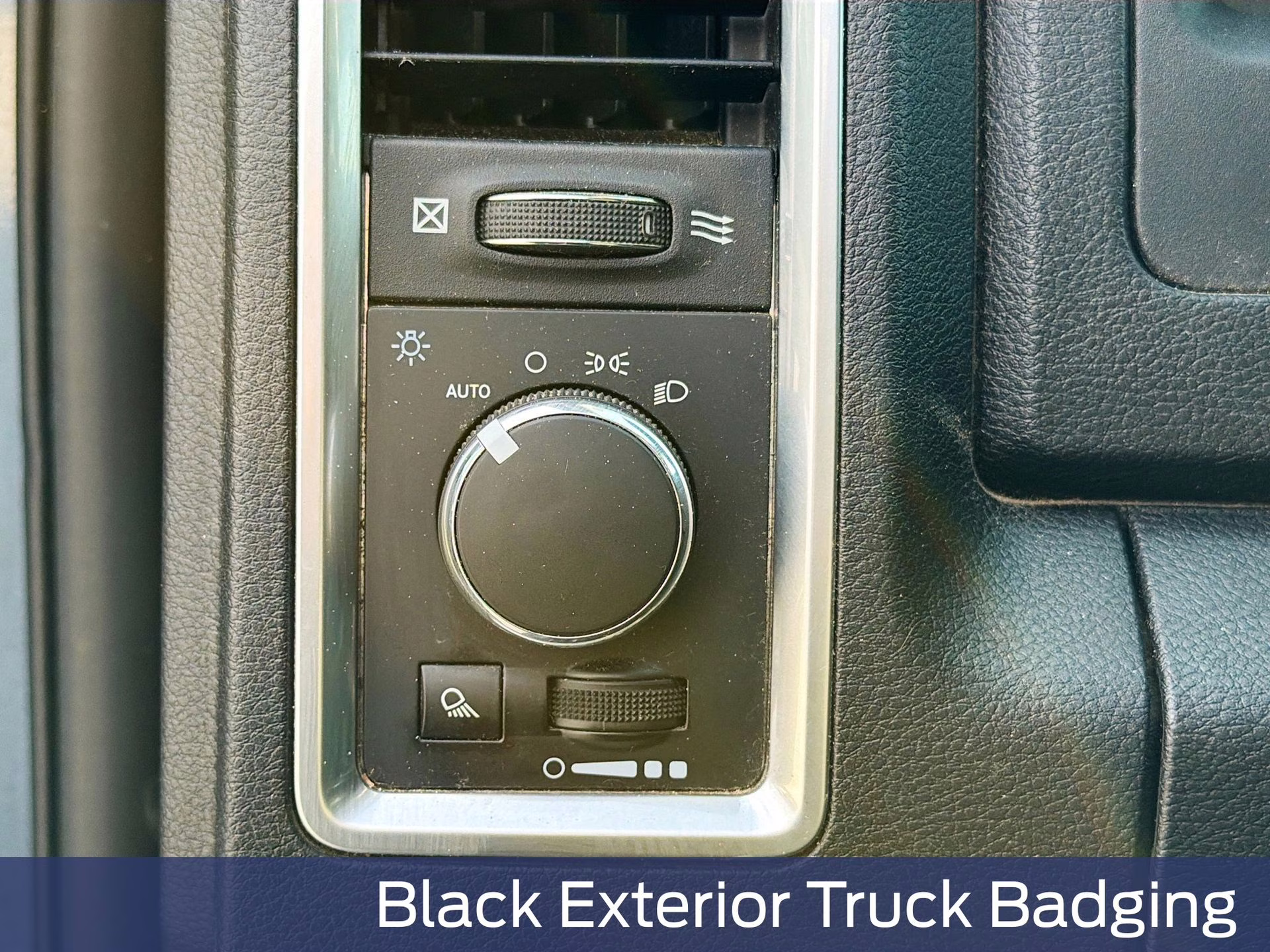 2021 Patriot Blue Pearlcoat Ram 1500 Classic SLT 4X4 Truck