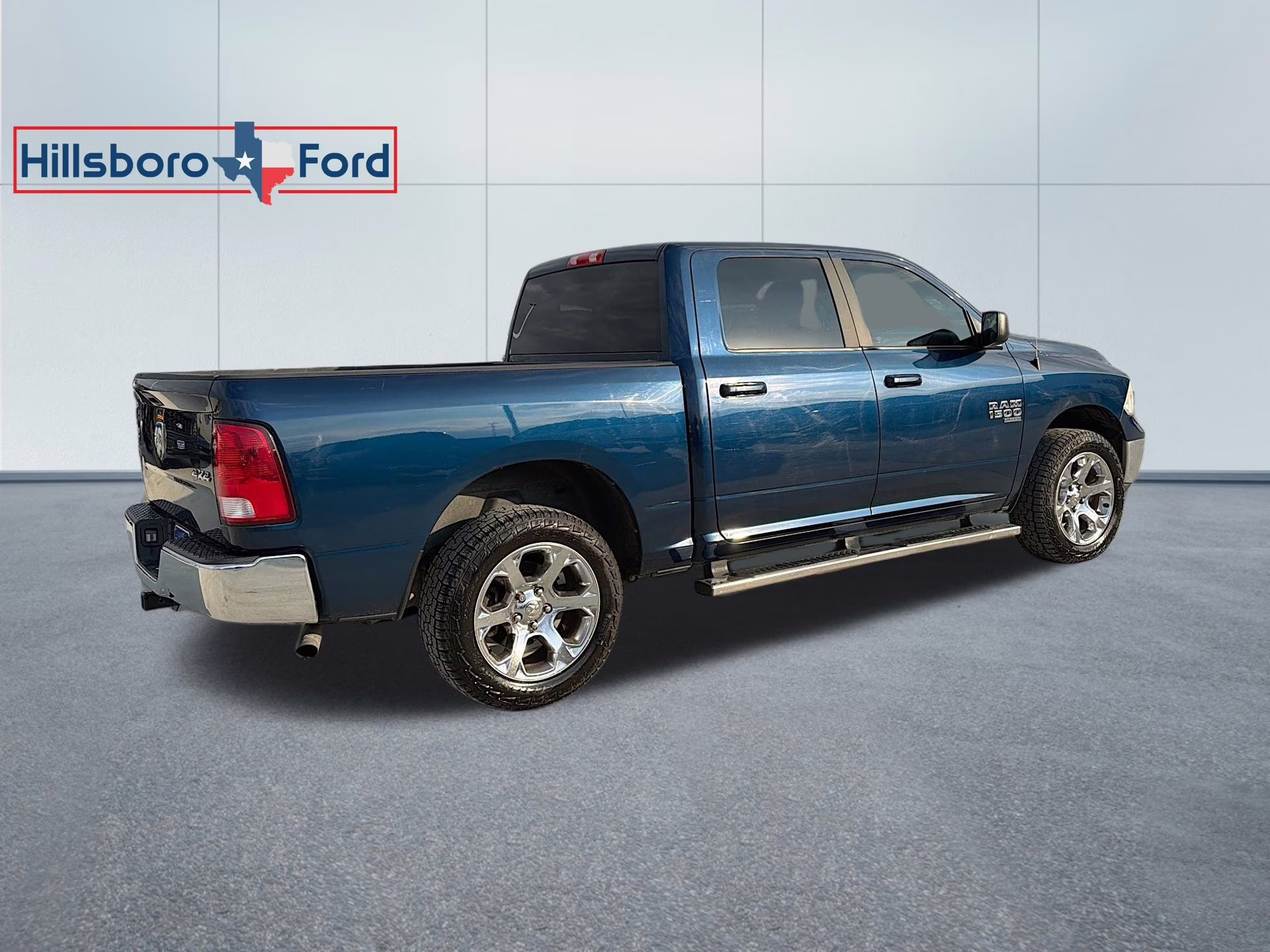2021 Patriot Blue Pearlcoat Ram 1500 Classic SLT 4X4 Truck