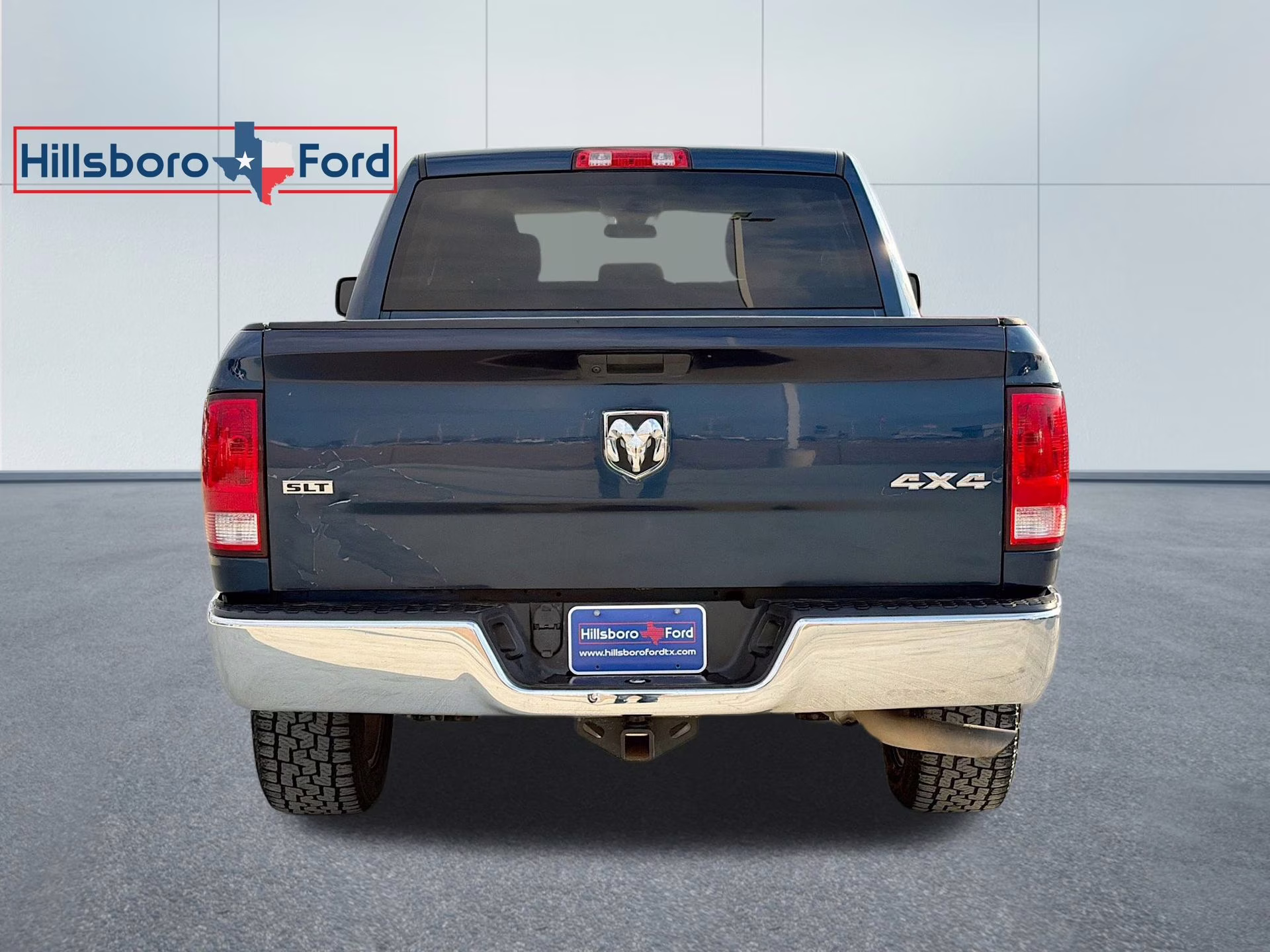 2021 Patriot Blue Pearlcoat Ram 1500 Classic SLT 4X4 Truck