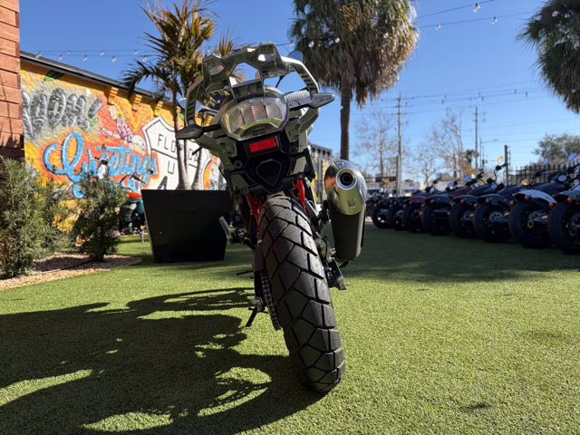 2025 RACING RED BMW G 310 GS