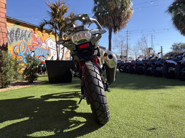 2025 RACING RED BMW G 310 GS