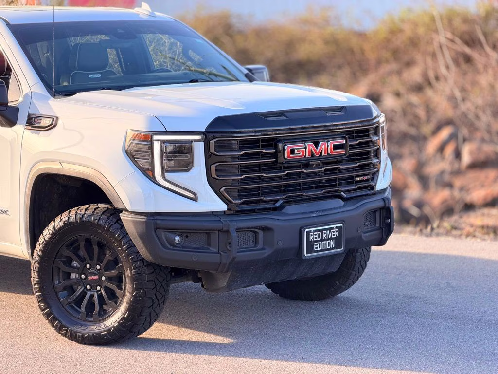 2023 Summit White GMC Sierra AT4X 4X4 Truck